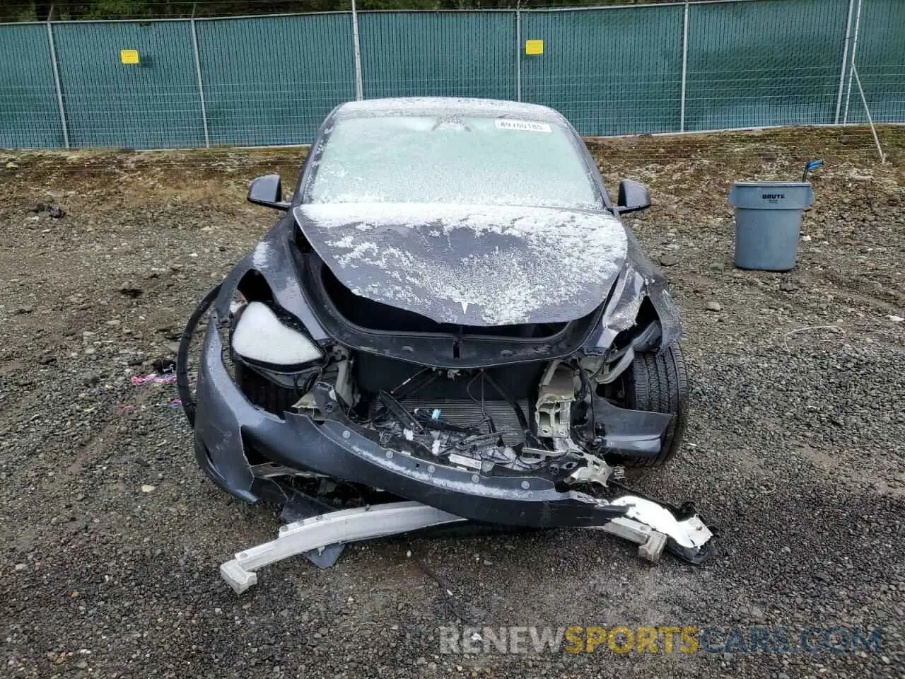 5 Photograph of a damaged car 7SAYGDED0PF967255 TESLA MODEL Y 2023