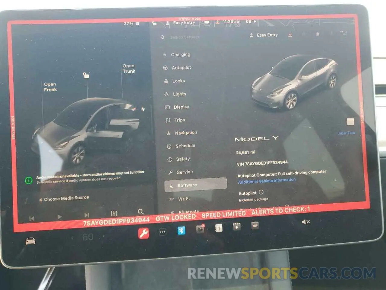 9 Photograph of a damaged car 7SAYGDED1PF934944 TESLA MODEL Y 2023