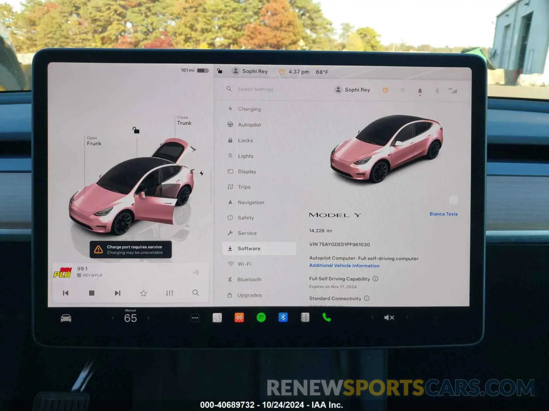 16 Photograph of a damaged car 7SAYGDED1PF961030 TESLA MODEL Y 2023