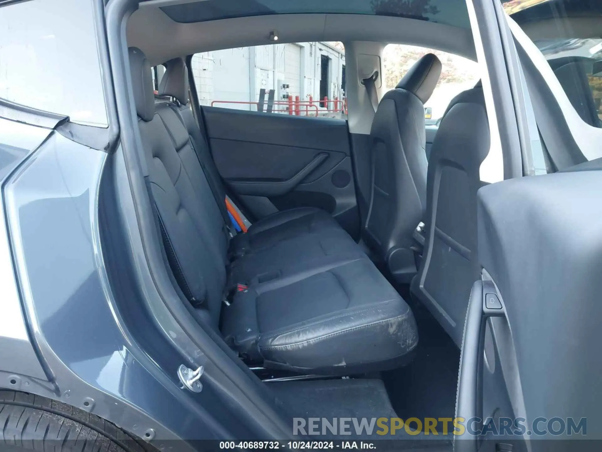 8 Photograph of a damaged car 7SAYGDED1PF961030 TESLA MODEL Y 2023