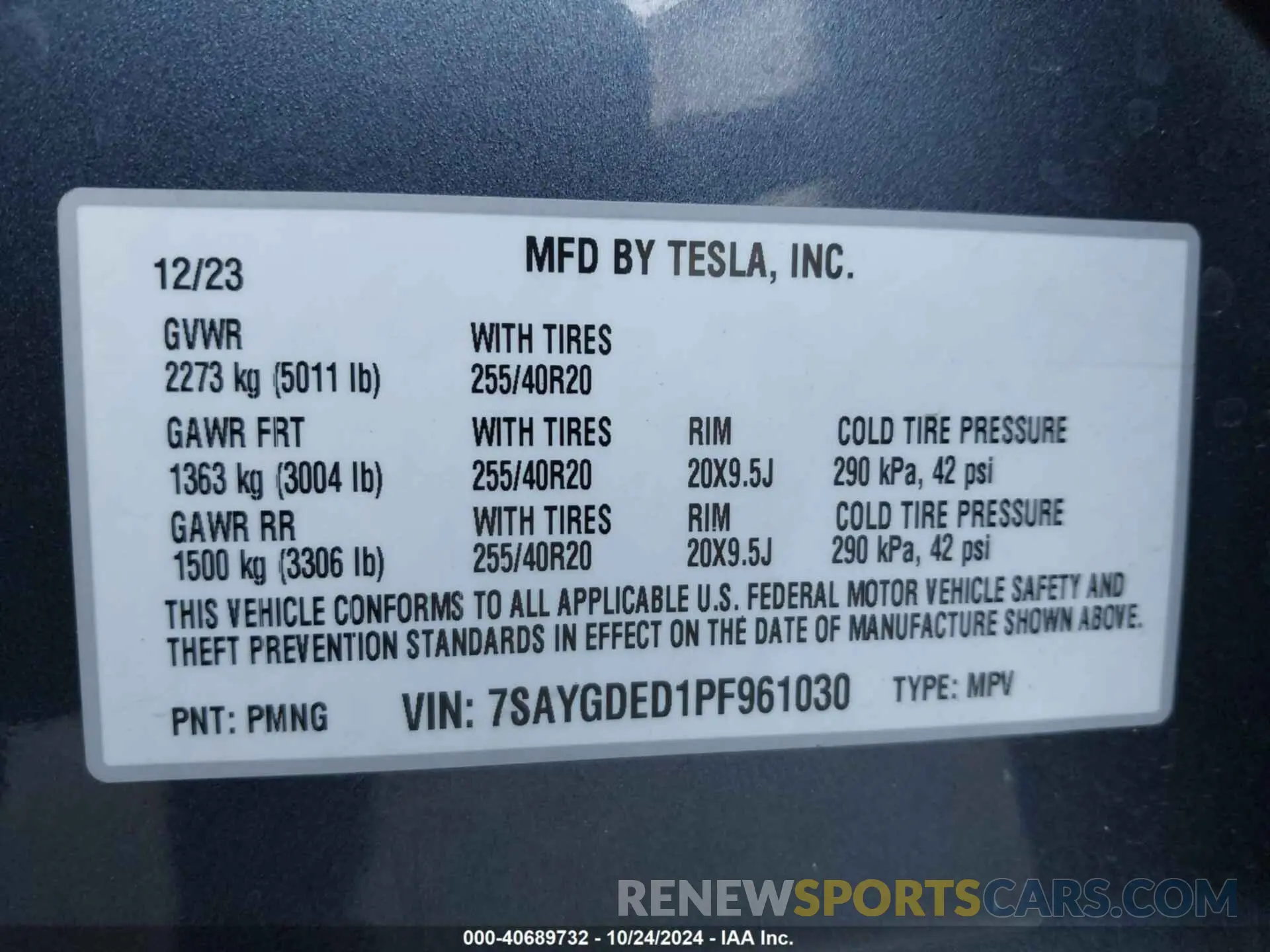 9 Photograph of a damaged car 7SAYGDED1PF961030 TESLA MODEL Y 2023