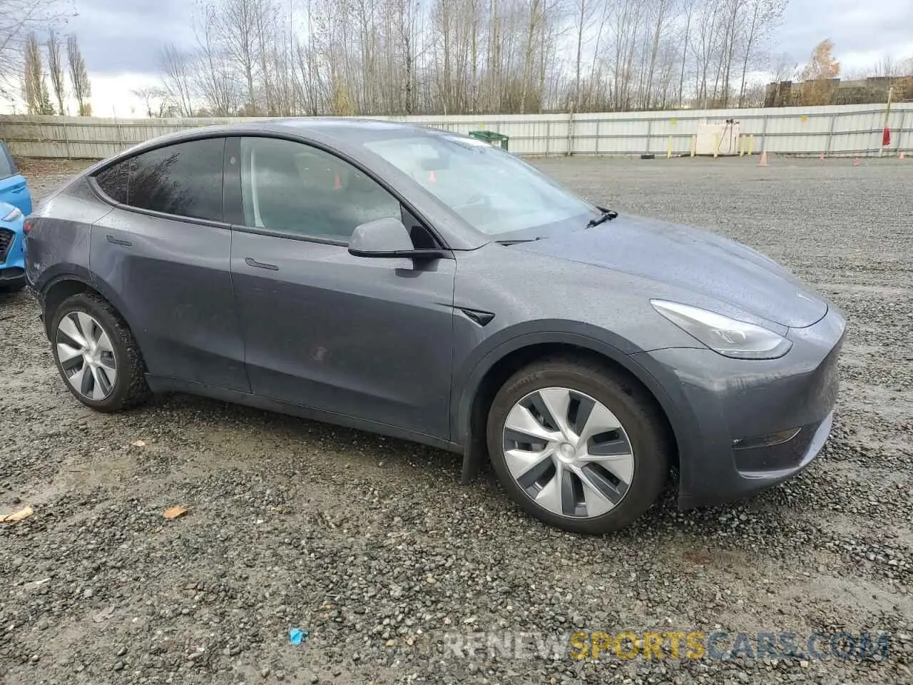 4 Photograph of a damaged car 7SAYGDED1PF966034 TESLA MODEL Y 2023