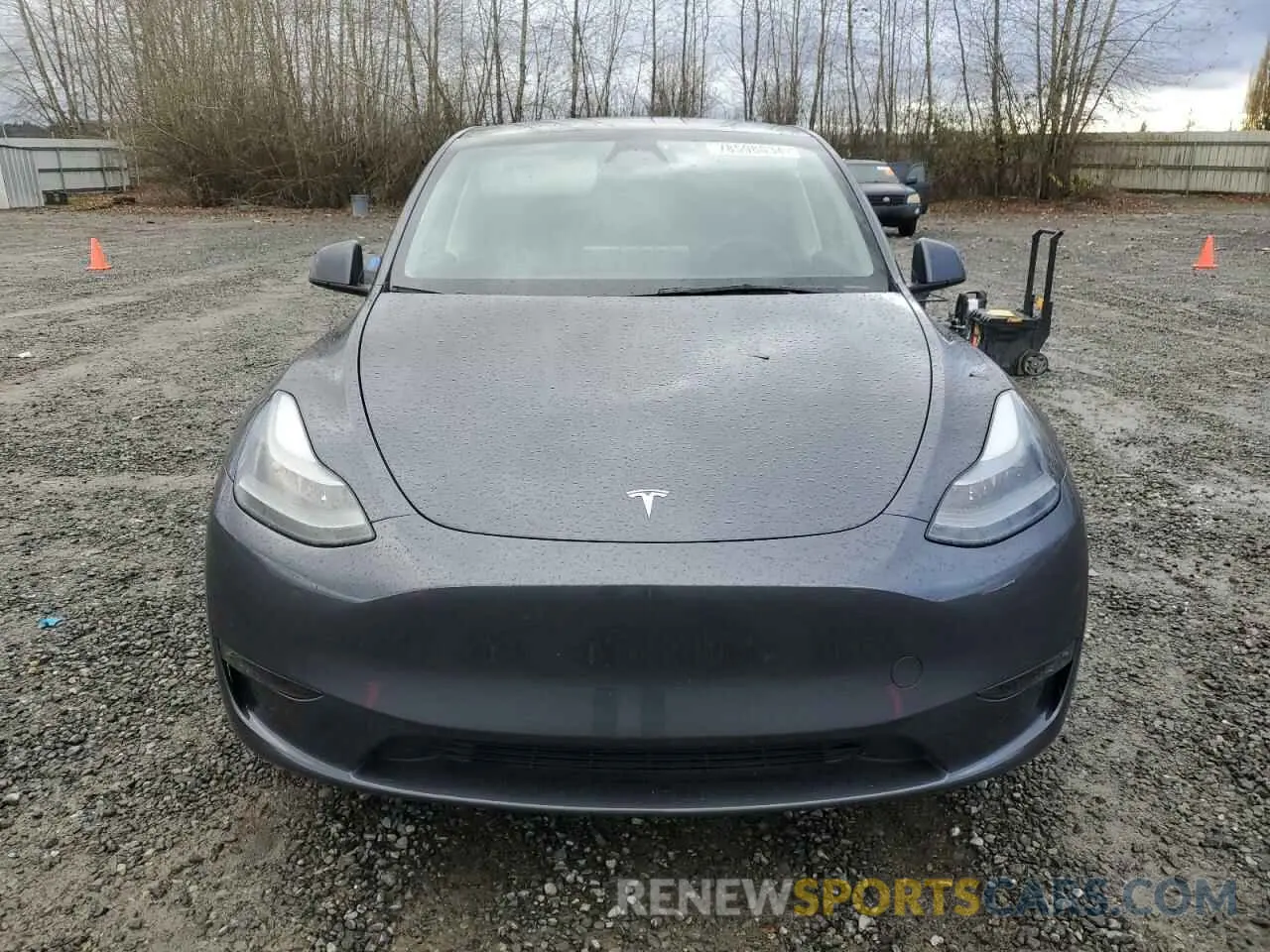 5 Photograph of a damaged car 7SAYGDED1PF966034 TESLA MODEL Y 2023