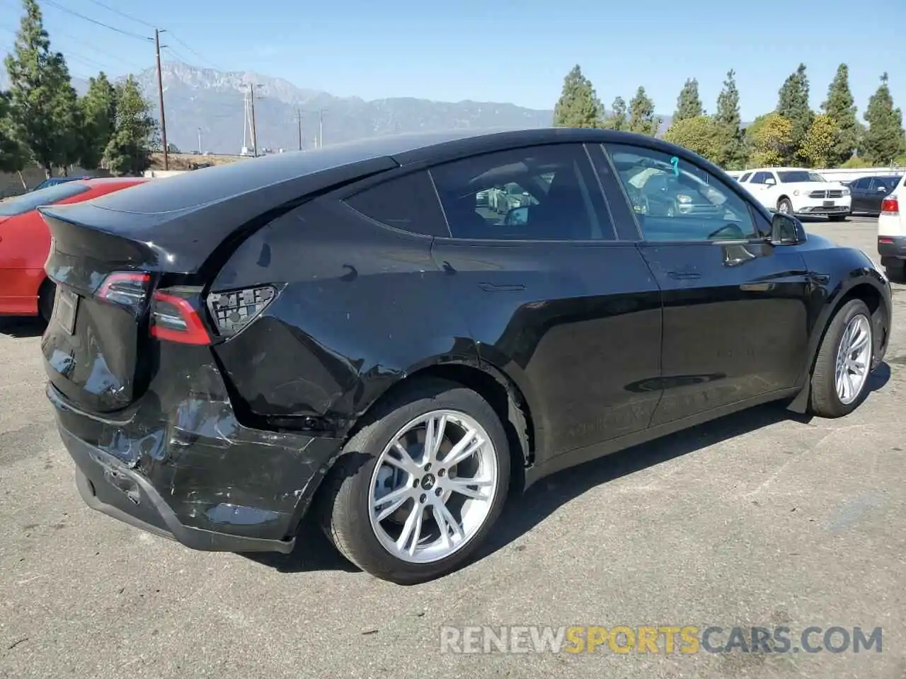 3 Photograph of a damaged car 7SAYGDED2PF941871 TESLA MODEL Y 2023