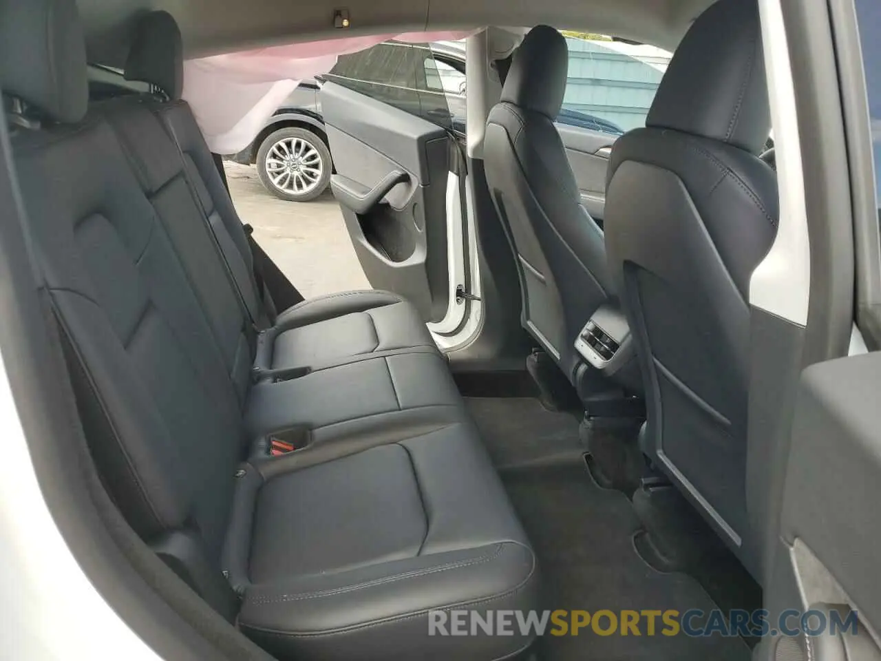 11 Photograph of a damaged car 7SAYGDED2PF946021 TESLA MODEL Y 2023