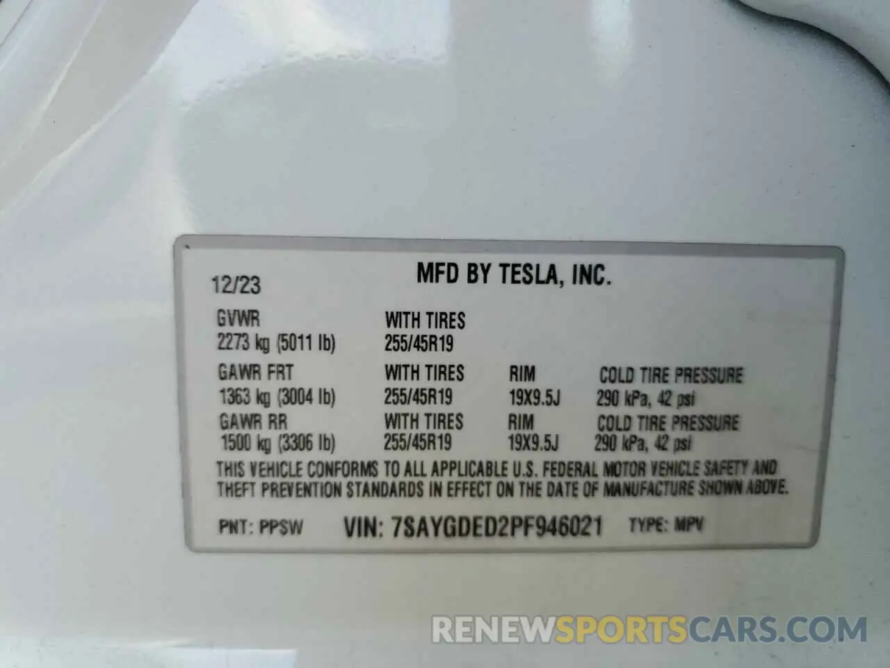 13 Photograph of a damaged car 7SAYGDED2PF946021 TESLA MODEL Y 2023