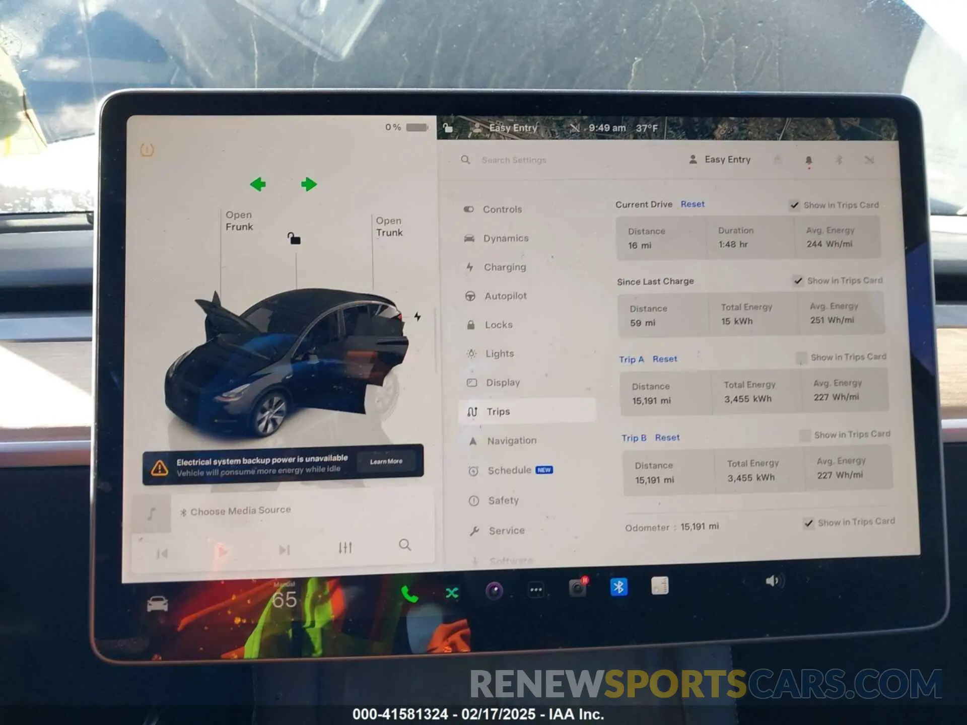 7 Photograph of a damaged car 7SAYGDED3PF931172 TESLA MODEL Y 2023