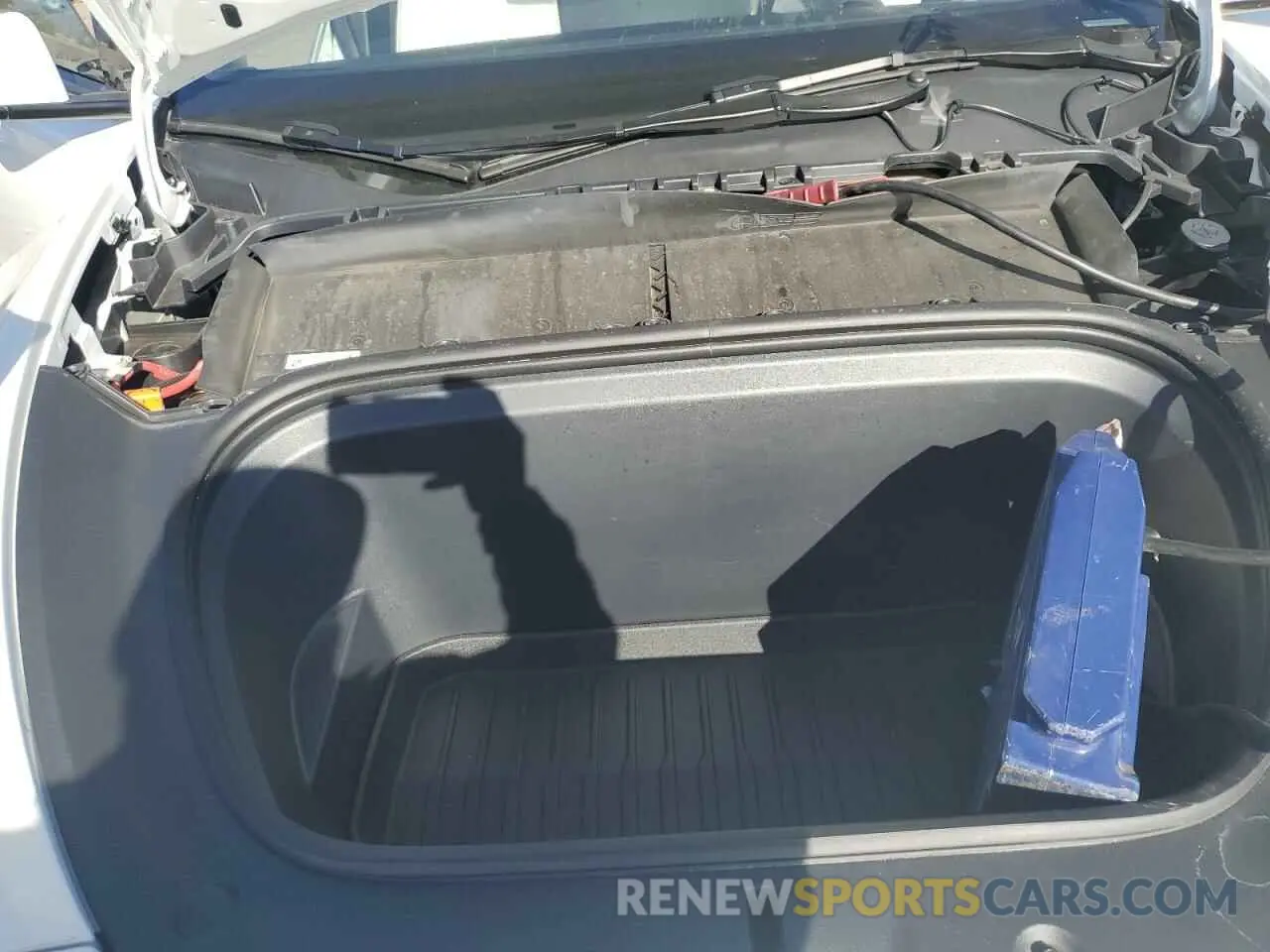 11 Photograph of a damaged car 7SAYGDED3PF962910 TESLA MODEL Y 2023