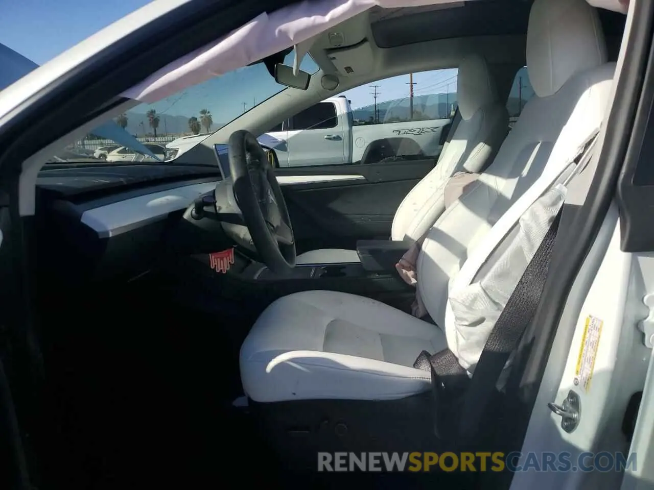 7 Photograph of a damaged car 7SAYGDED3PF962910 TESLA MODEL Y 2023