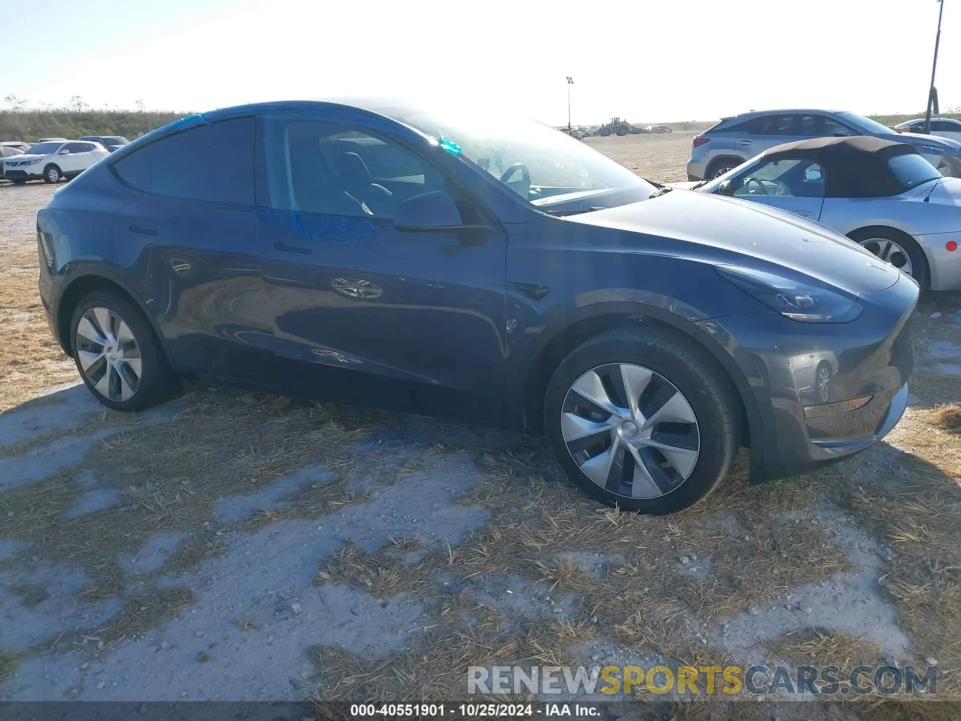 1 Photograph of a damaged car 7SAYGDED3PF963961 TESLA MODEL Y 2023