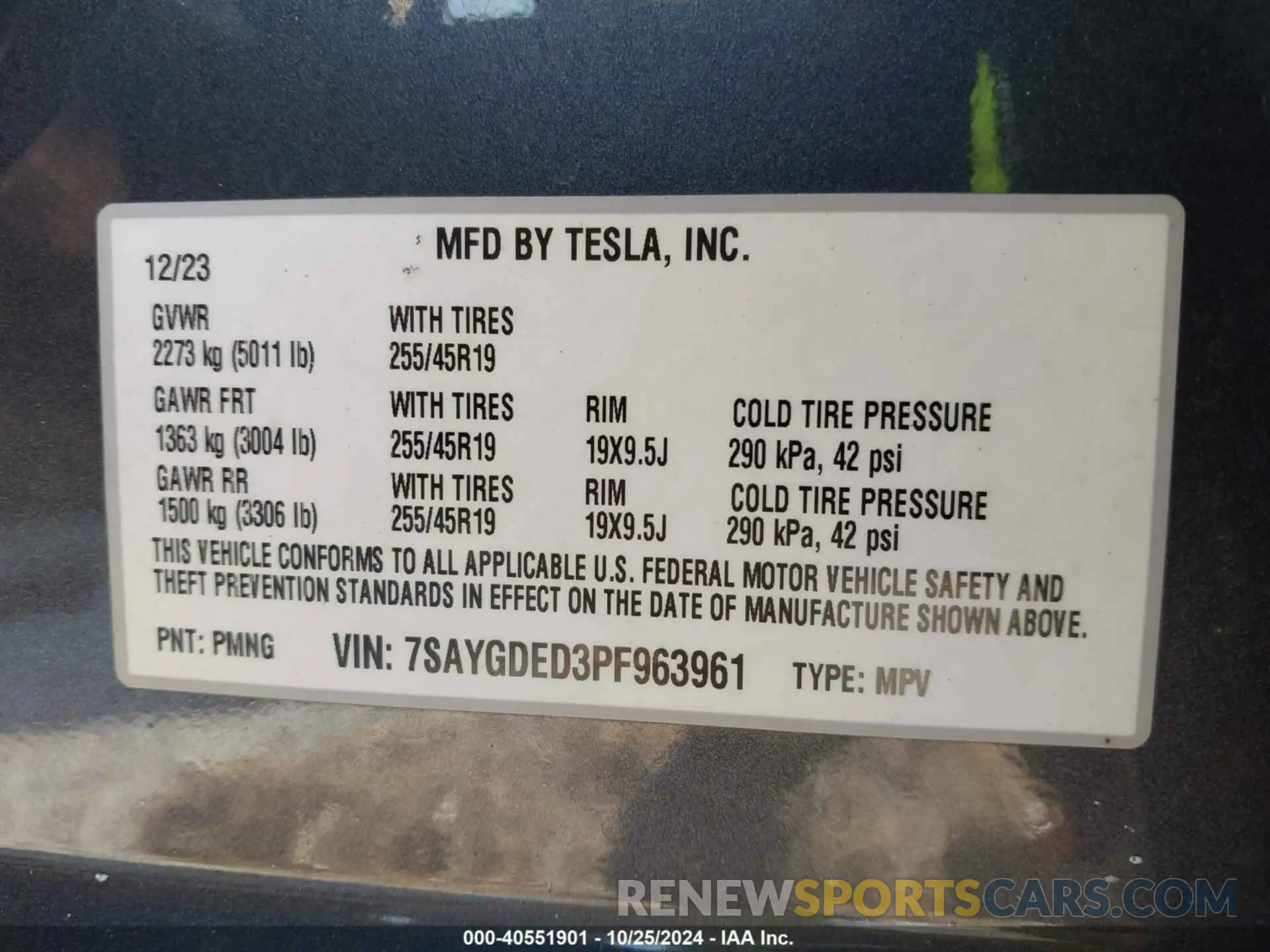 9 Photograph of a damaged car 7SAYGDED3PF963961 TESLA MODEL Y 2023