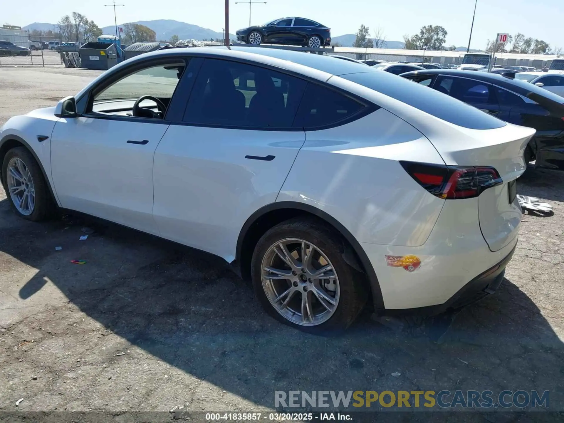 3 Photograph of a damaged car 7SAYGDED3PF977004 TESLA MODEL Y 2023