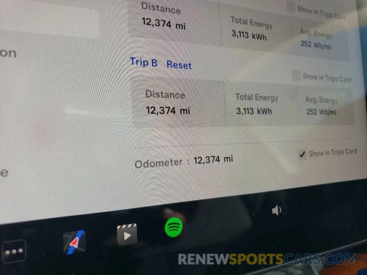9 Photograph of a damaged car 7SAYGDED4PF960499 TESLA MODEL Y 2023