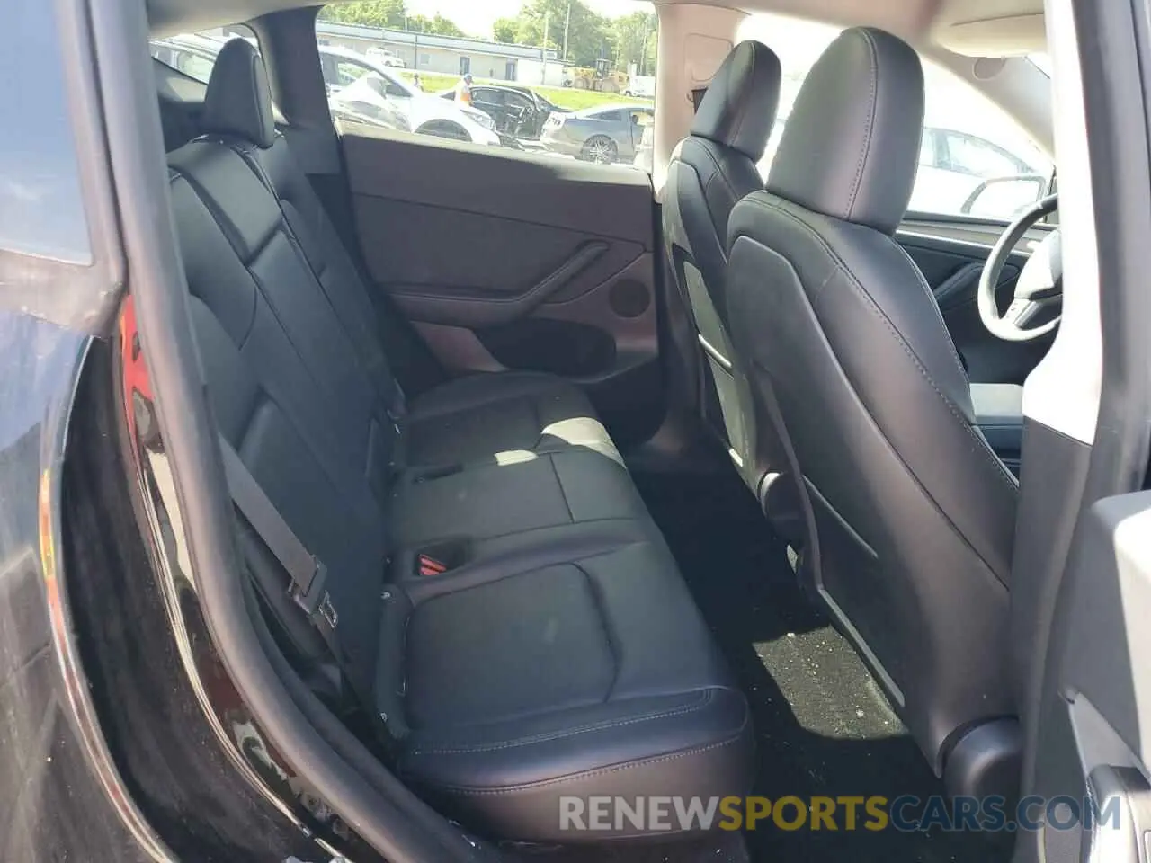 10 Photograph of a damaged car 7SAYGDED4PF966366 TESLA MODEL Y 2023