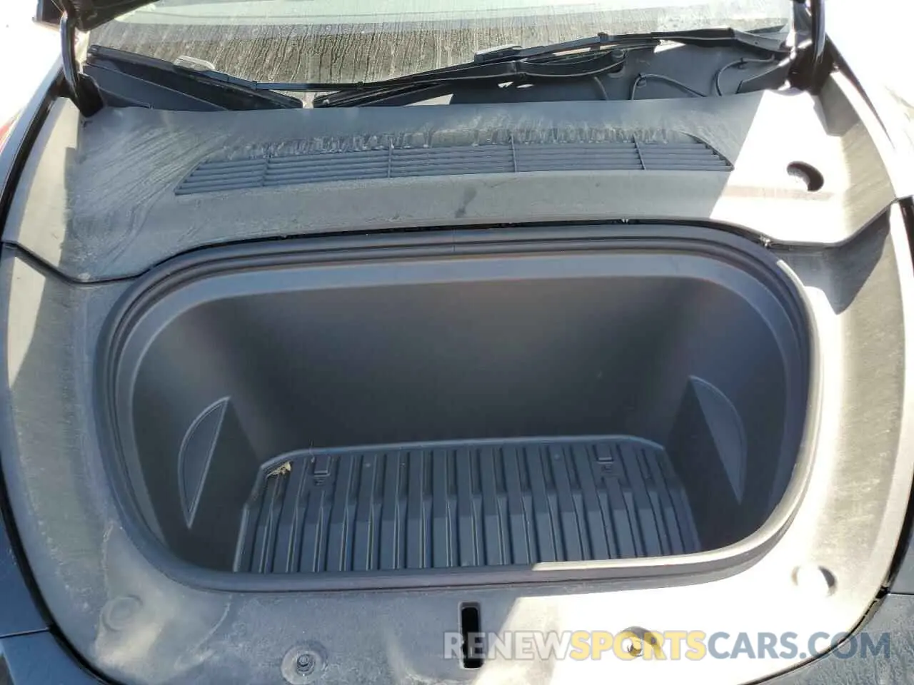 11 Photograph of a damaged car 7SAYGDED4PF966366 TESLA MODEL Y 2023