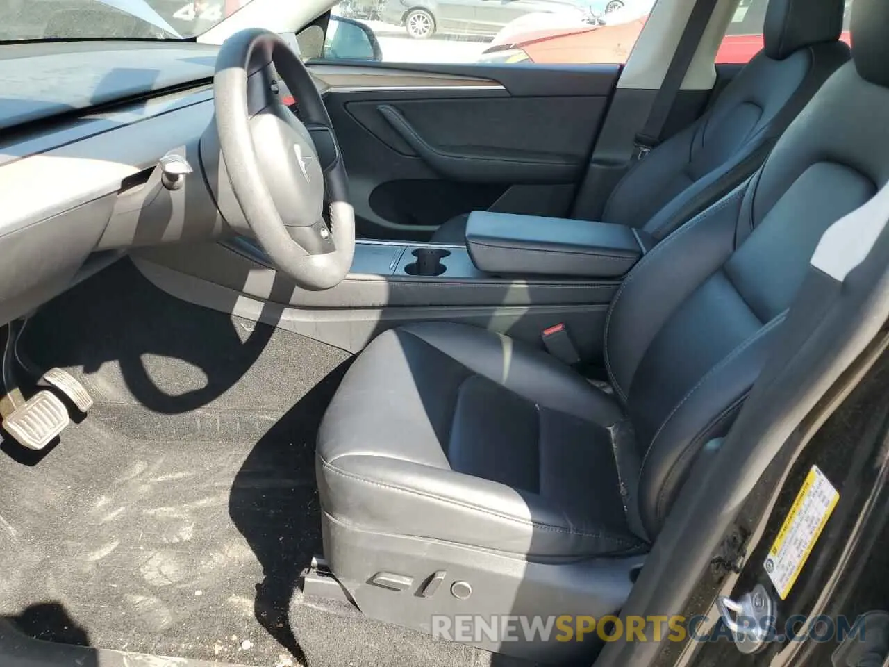 7 Photograph of a damaged car 7SAYGDED4PF966366 TESLA MODEL Y 2023