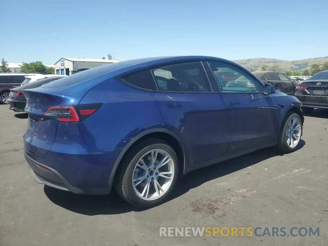 3 Photograph of a damaged car 7SAYGDED5PF943551 TESLA MODEL Y 2023