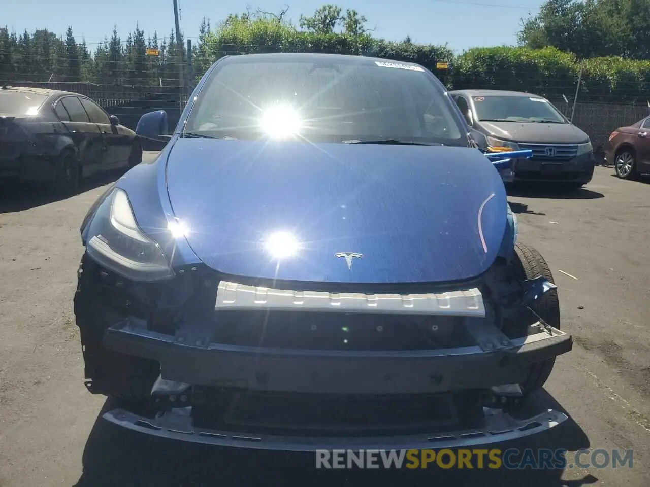 5 Photograph of a damaged car 7SAYGDED5PF943551 TESLA MODEL Y 2023