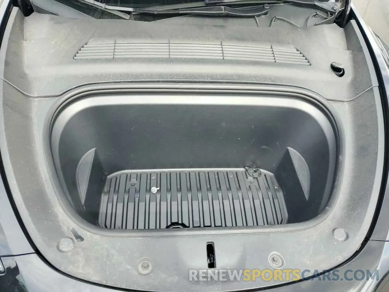 13 Photograph of a damaged car 7SAYGDED6PF939931 TESLA MODEL Y 2023