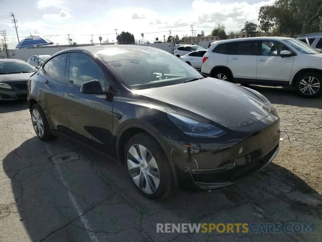 4 Photograph of a damaged car 7SAYGDED6PF939931 TESLA MODEL Y 2023