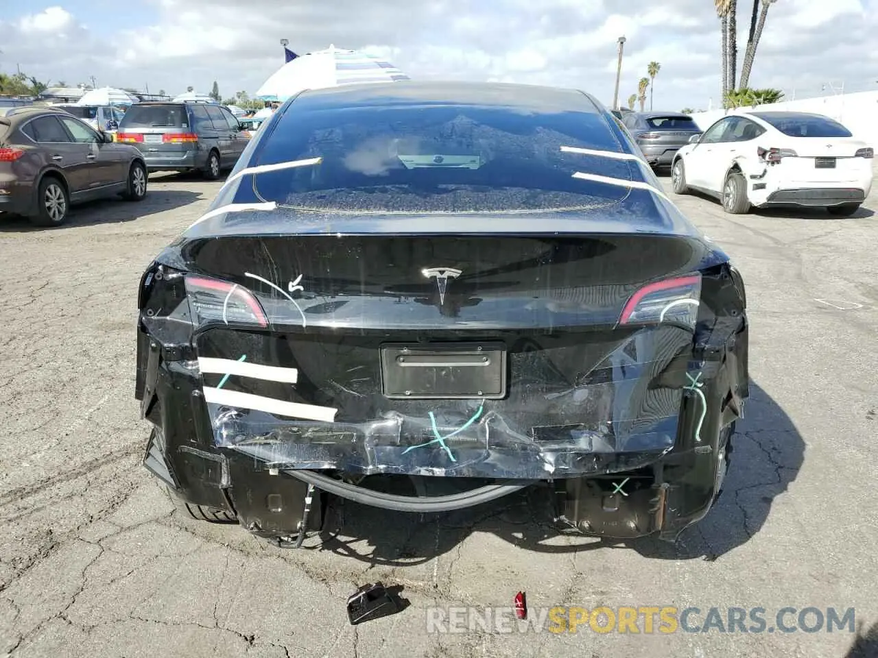 6 Photograph of a damaged car 7SAYGDED6PF939931 TESLA MODEL Y 2023