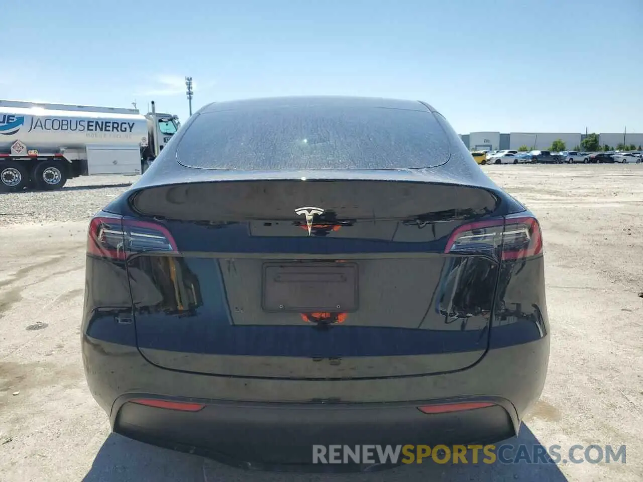 6 Photograph of a damaged car 7SAYGDED6PF950203 TESLA MODEL Y 2023