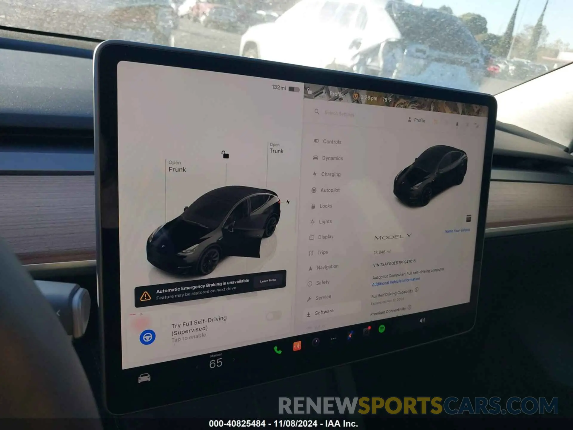 17 Photograph of a damaged car 7SAYGDED7PF947018 TESLA MODEL Y 2023