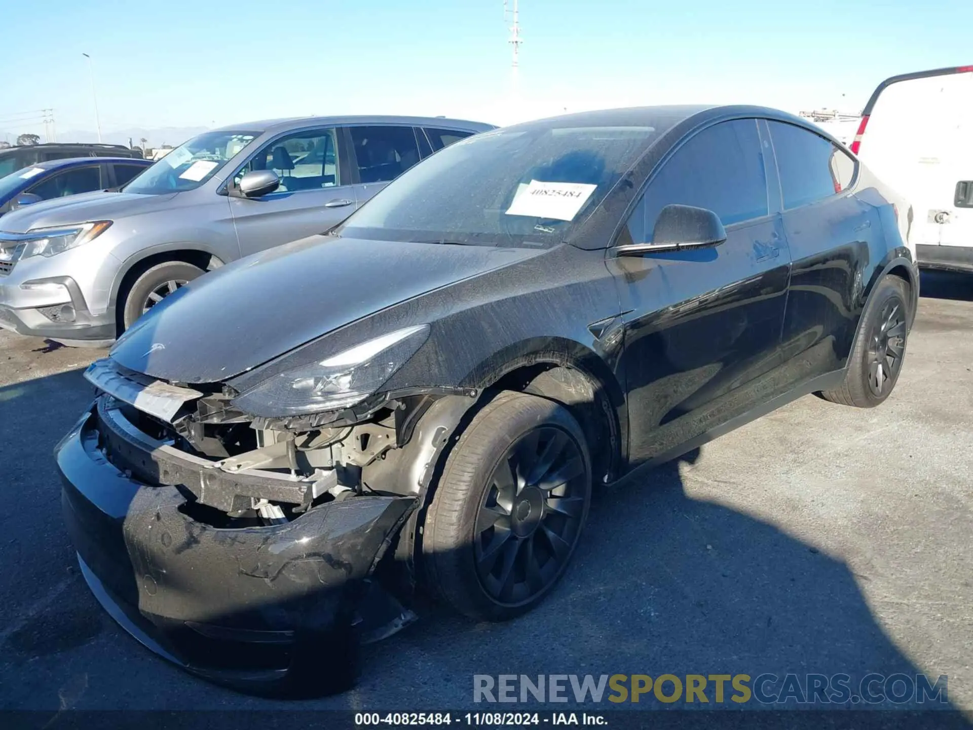 2 Photograph of a damaged car 7SAYGDED7PF947018 TESLA MODEL Y 2023
