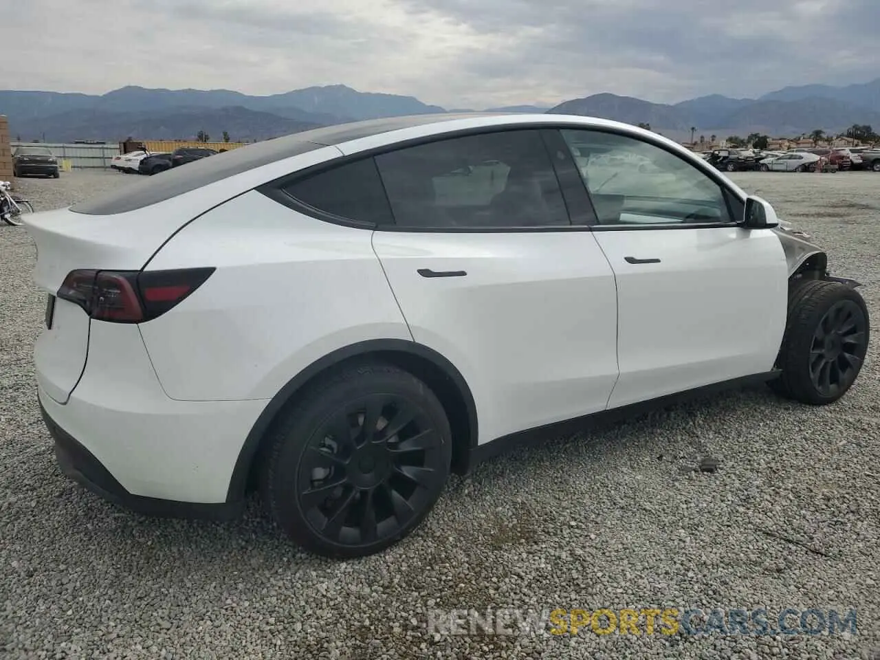 3 Photograph of a damaged car 7SAYGDED7PF960142 TESLA MODEL Y 2023