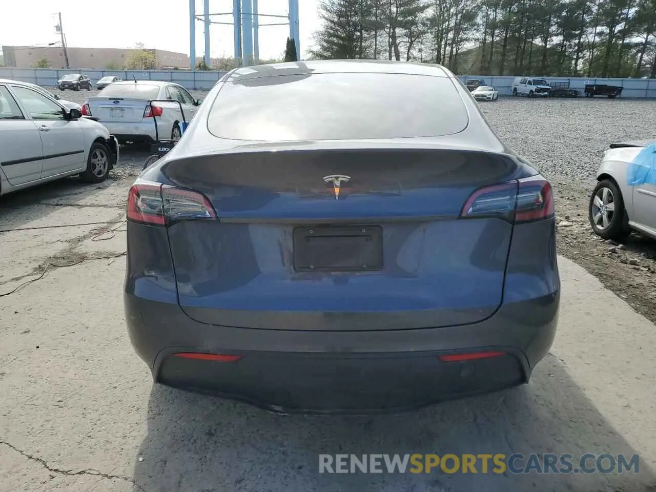 6 Photograph of a damaged car 7SAYGDED8PF915954 TESLA MODEL Y 2023