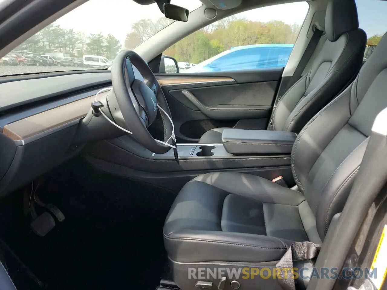7 Photograph of a damaged car 7SAYGDED8PF915954 TESLA MODEL Y 2023