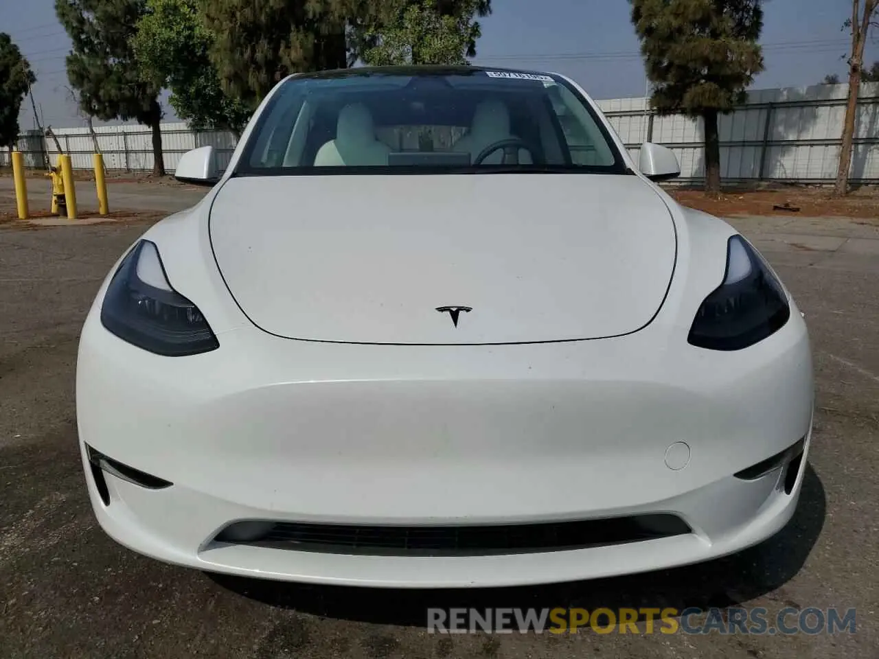 5 Photograph of a damaged car 7SAYGDED8PF933497 TESLA MODEL Y 2023