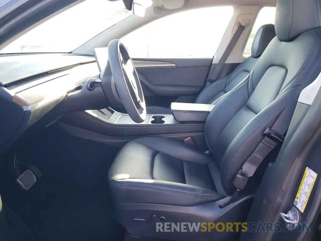 7 Photograph of a damaged car 7SAYGDED8PF958836 TESLA MODEL Y 2023