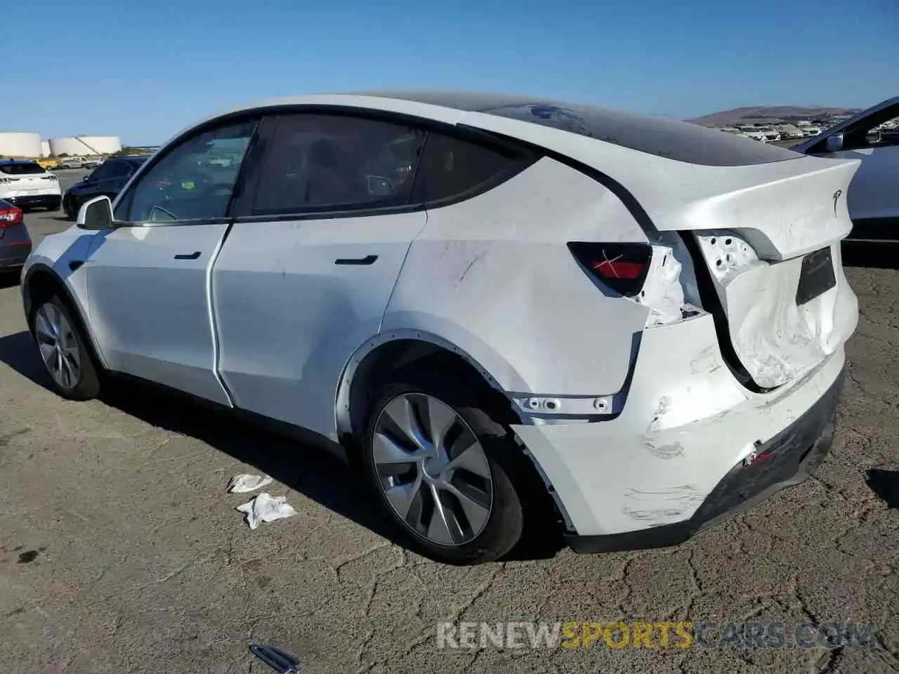 2 Photograph of a damaged car 7SAYGDED8PF959565 TESLA MODEL Y 2023