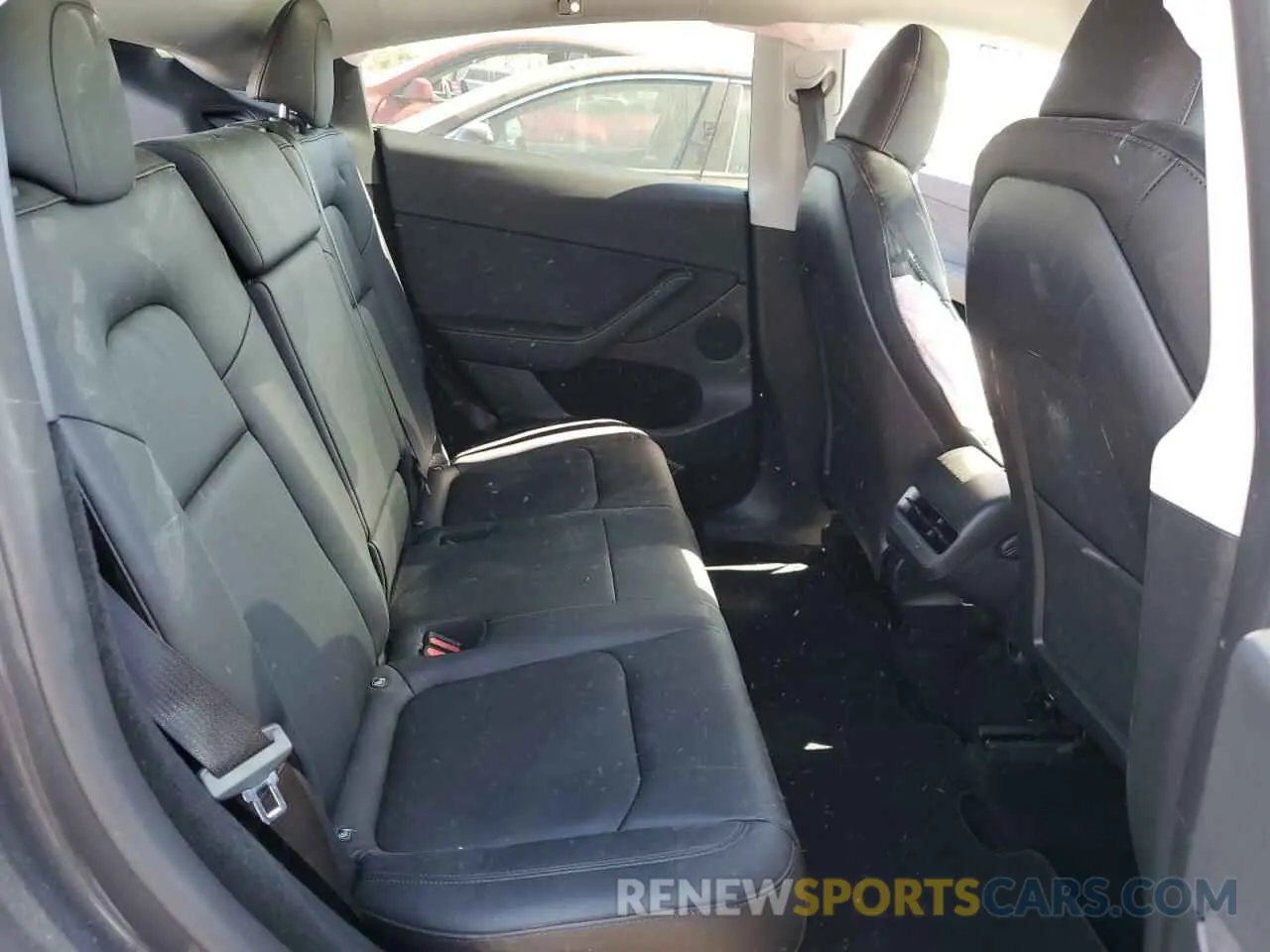 10 Photograph of a damaged car 7SAYGDED8PF972087 TESLA MODEL Y 2023