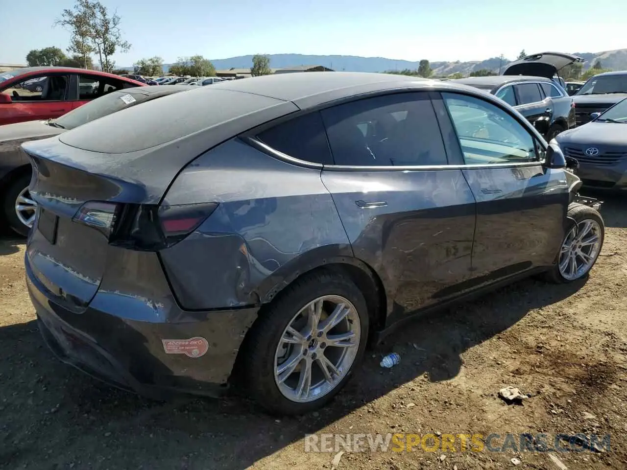 3 Photograph of a damaged car 7SAYGDED8PF972087 TESLA MODEL Y 2023