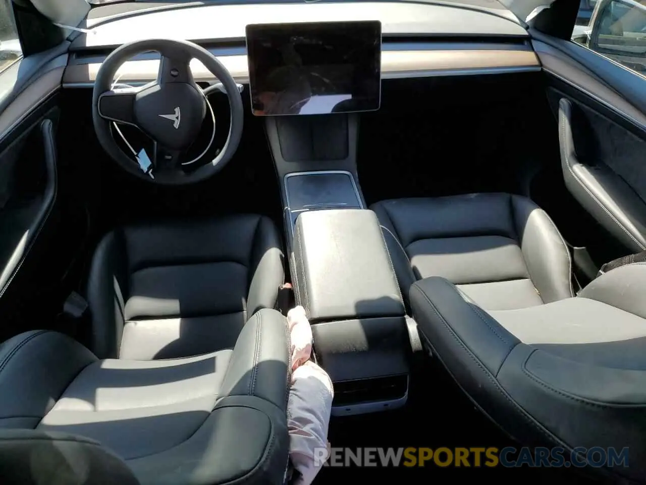 8 Photograph of a damaged car 7SAYGDED8PF972087 TESLA MODEL Y 2023