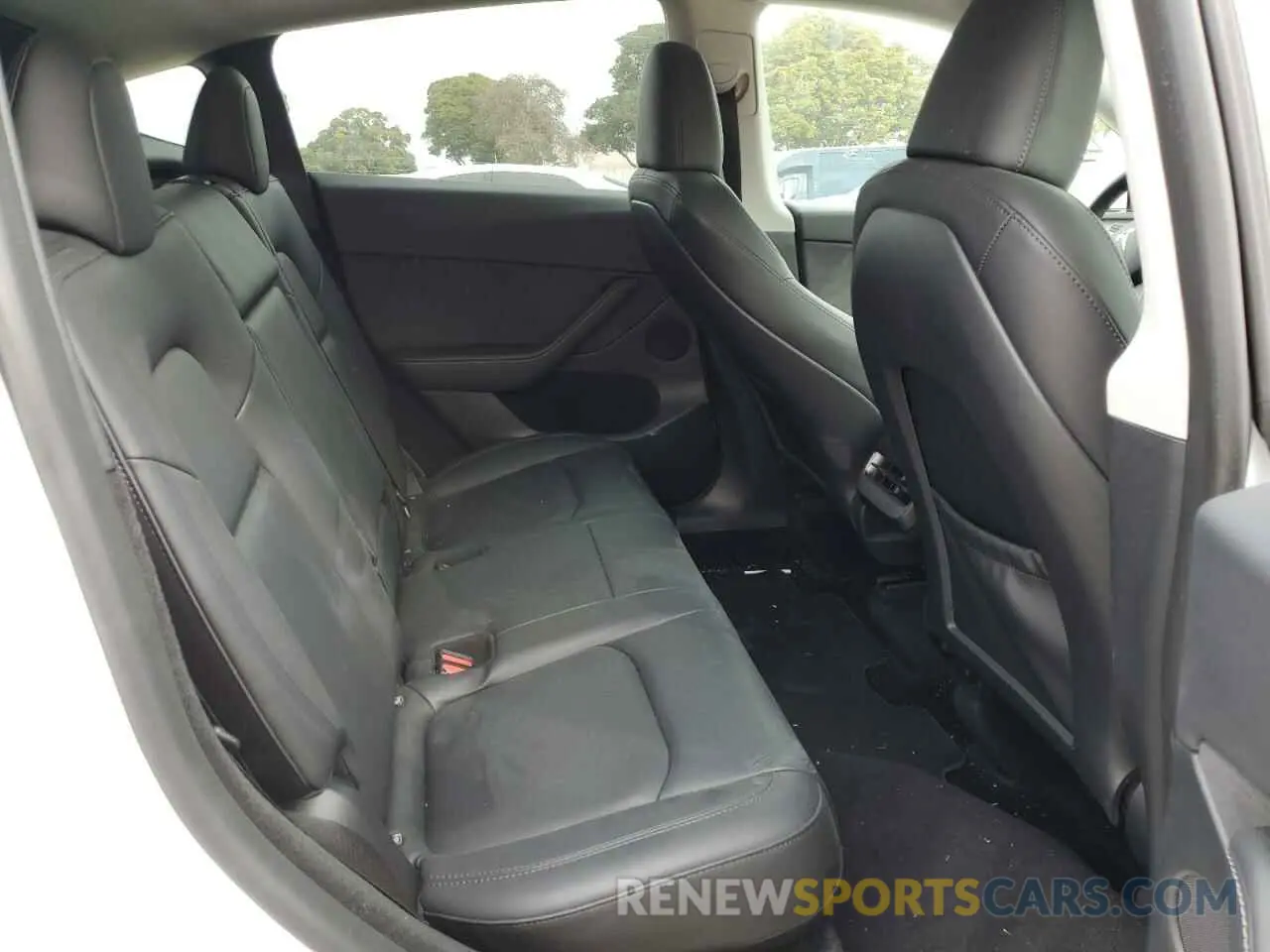 11 Photograph of a damaged car 7SAYGDEDXPF972298 TESLA MODEL Y 2023