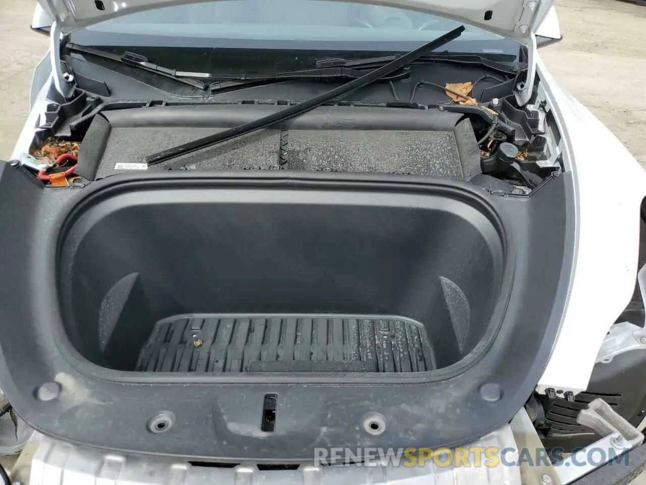 13 Photograph of a damaged car 7SAYGDEDXPF972298 TESLA MODEL Y 2023