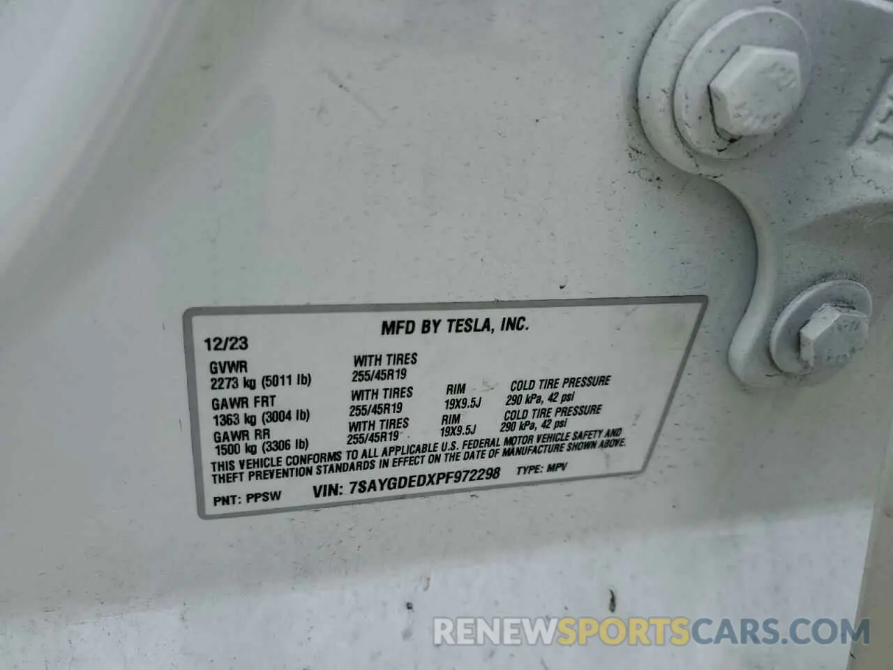 15 Photograph of a damaged car 7SAYGDEDXPF972298 TESLA MODEL Y 2023