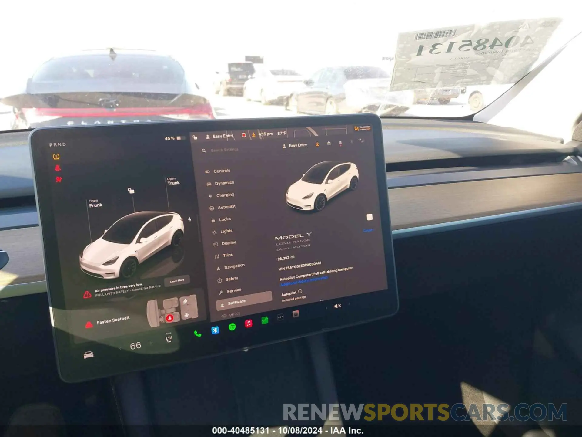 19 Photograph of a damaged car 7SAYGDEE0PA030461 TESLA MODEL Y 2023