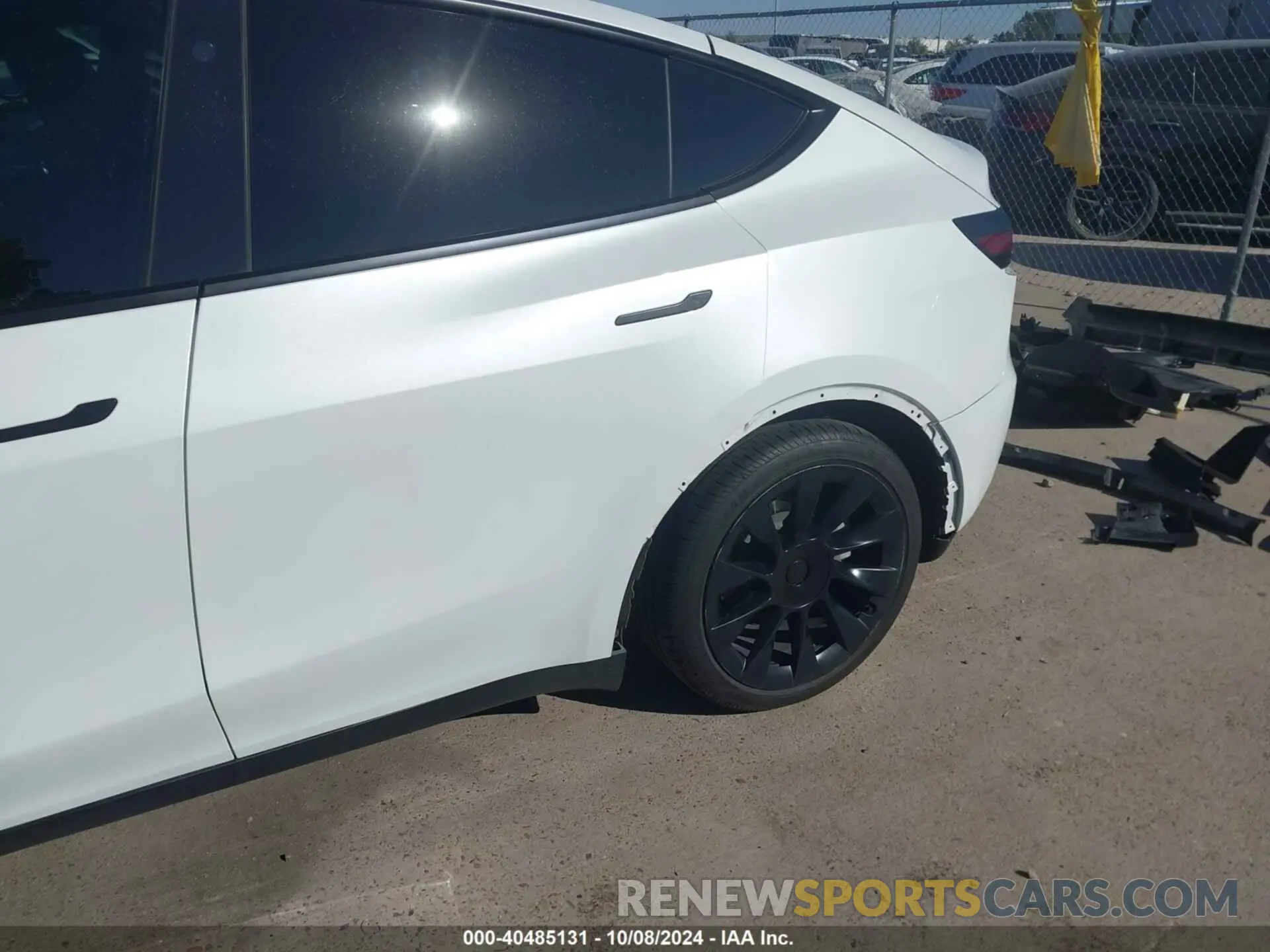 6 Photograph of a damaged car 7SAYGDEE0PA030461 TESLA MODEL Y 2023