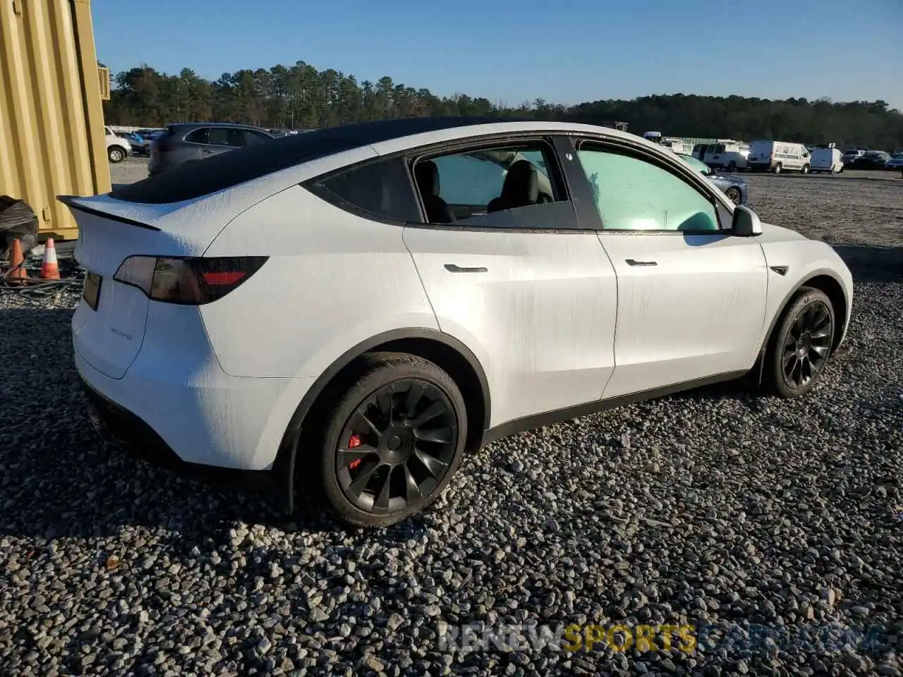 3 Photograph of a damaged car 7SAYGDEE0PA030525 TESLA MODEL Y 2023