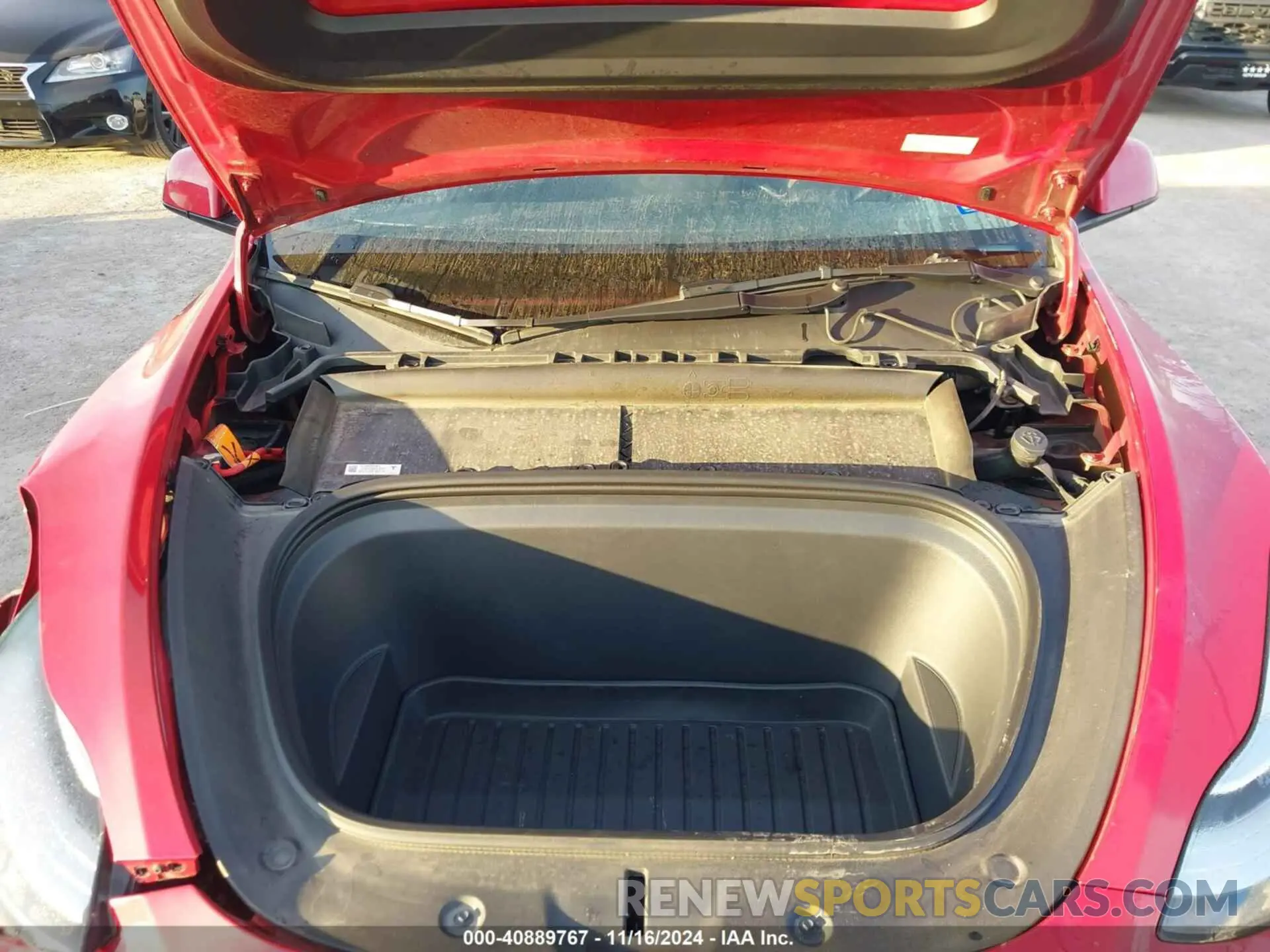 10 Photograph of a damaged car 7SAYGDEE0PA030735 TESLA MODEL Y 2023