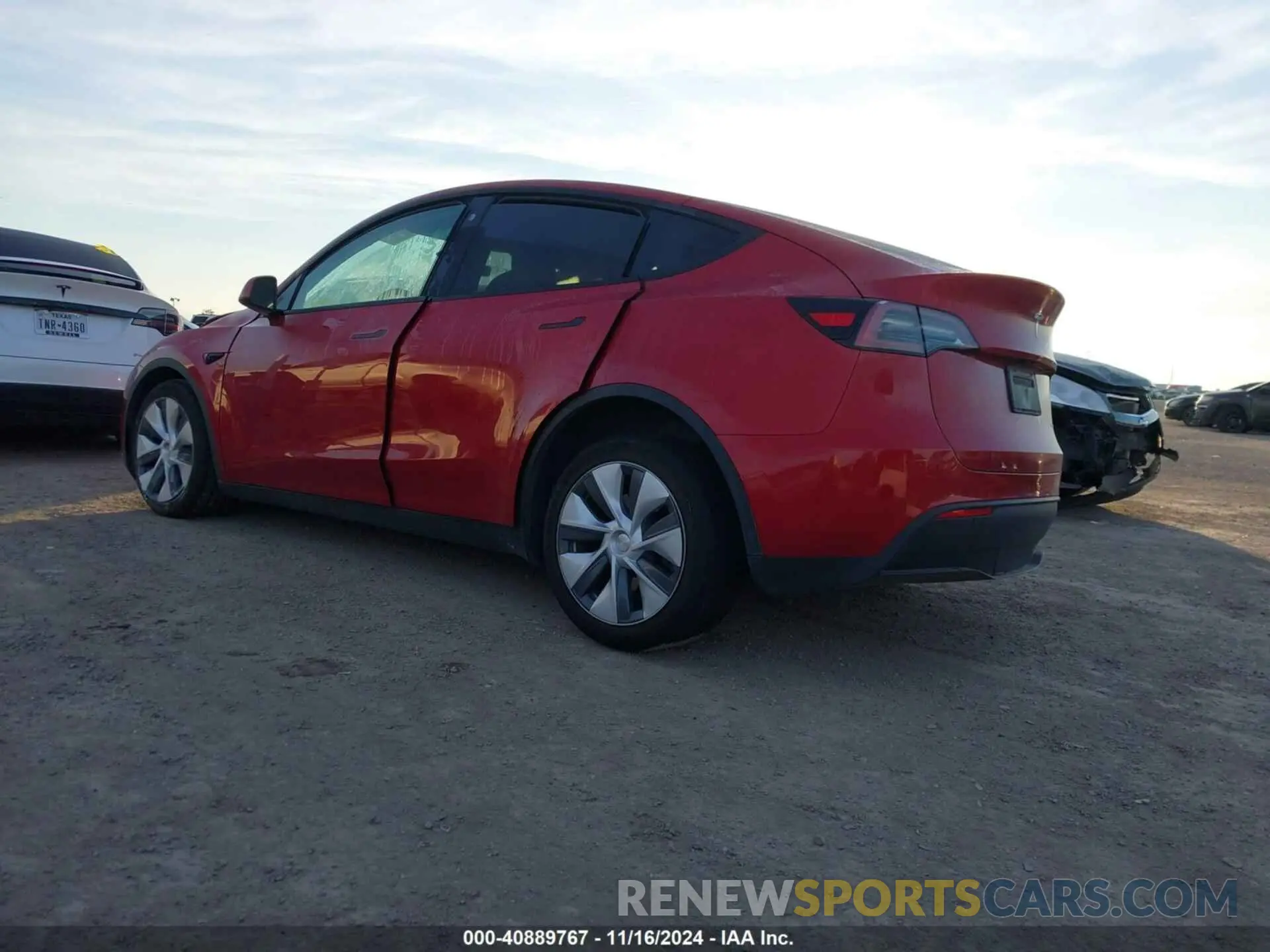 3 Photograph of a damaged car 7SAYGDEE0PA030735 TESLA MODEL Y 2023