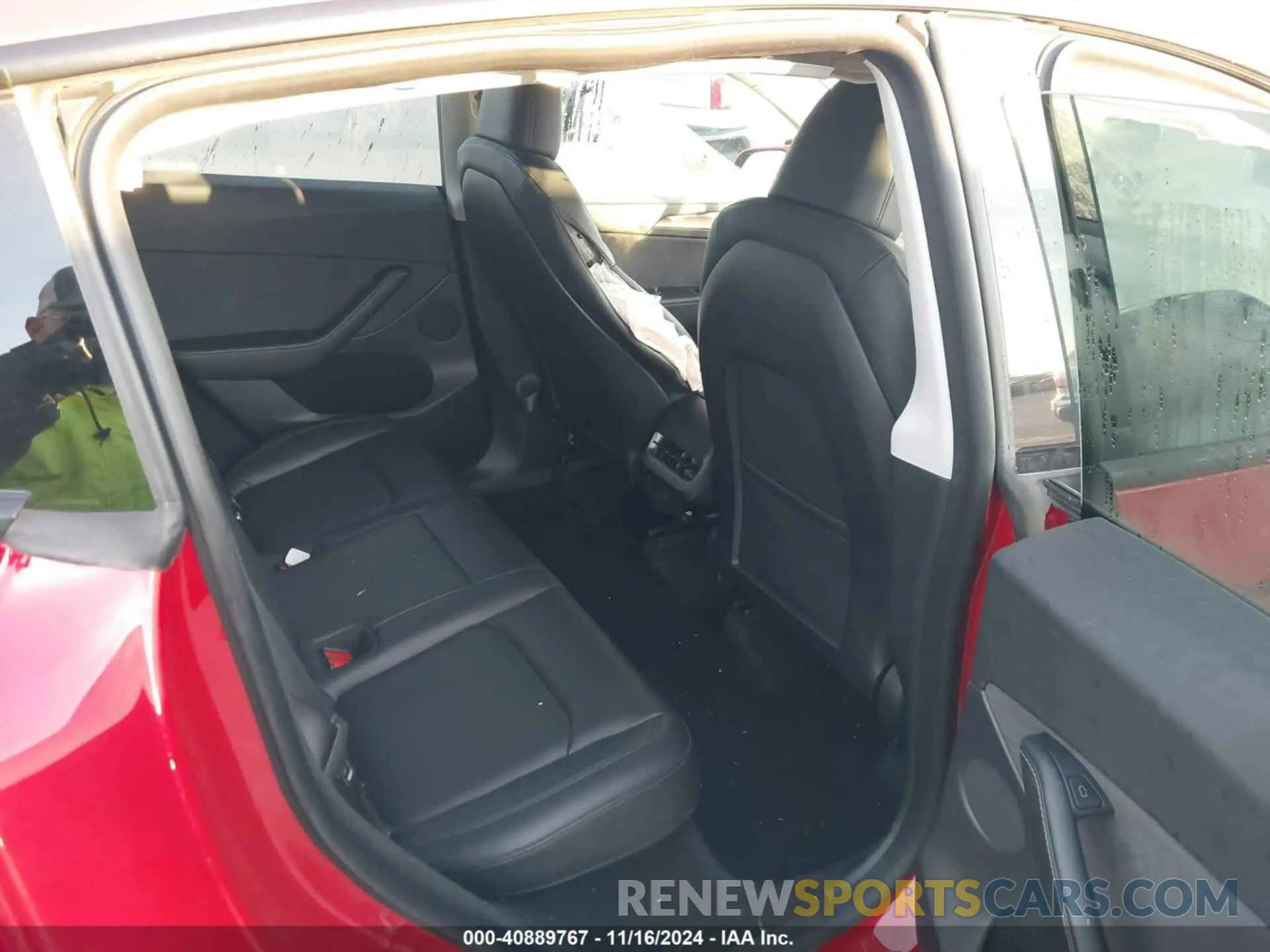 8 Photograph of a damaged car 7SAYGDEE0PA030735 TESLA MODEL Y 2023