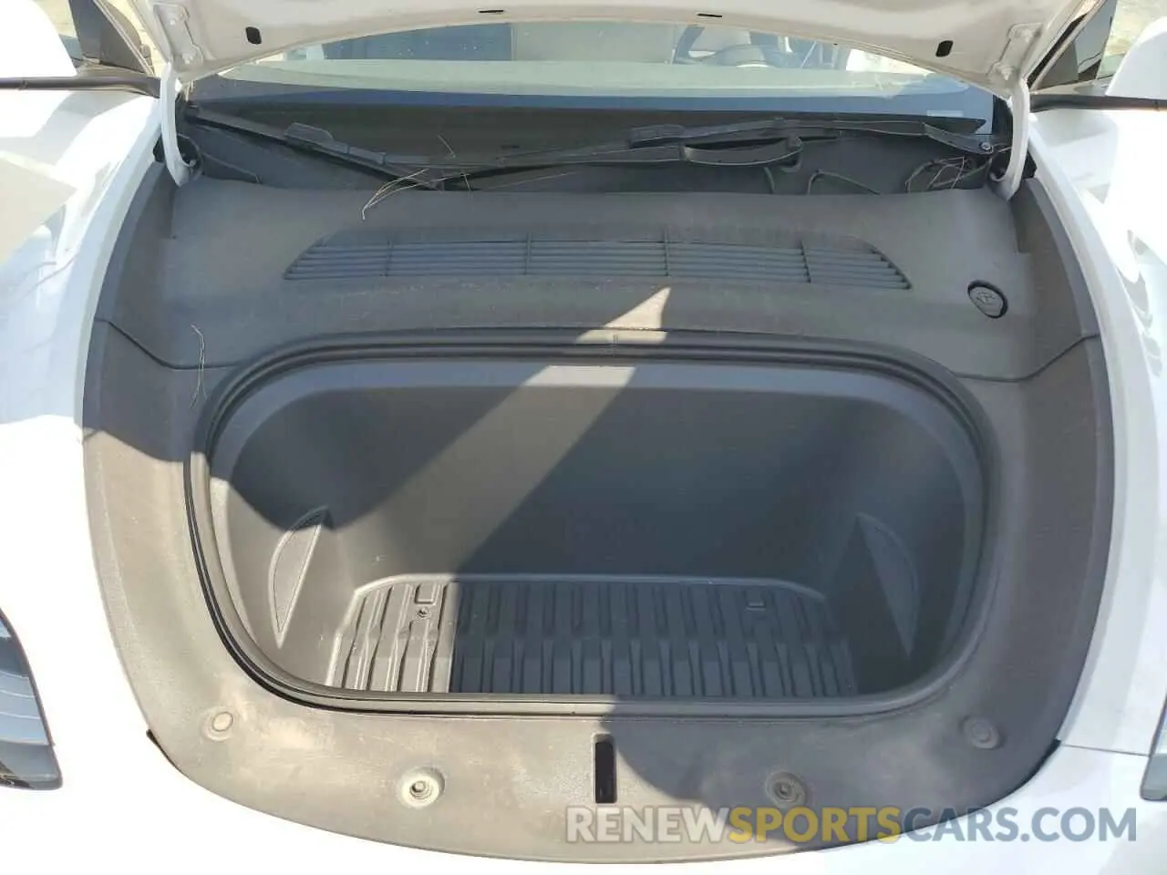 11 Photograph of a damaged car 7SAYGDEE0PA037684 TESLA MODEL Y 2023