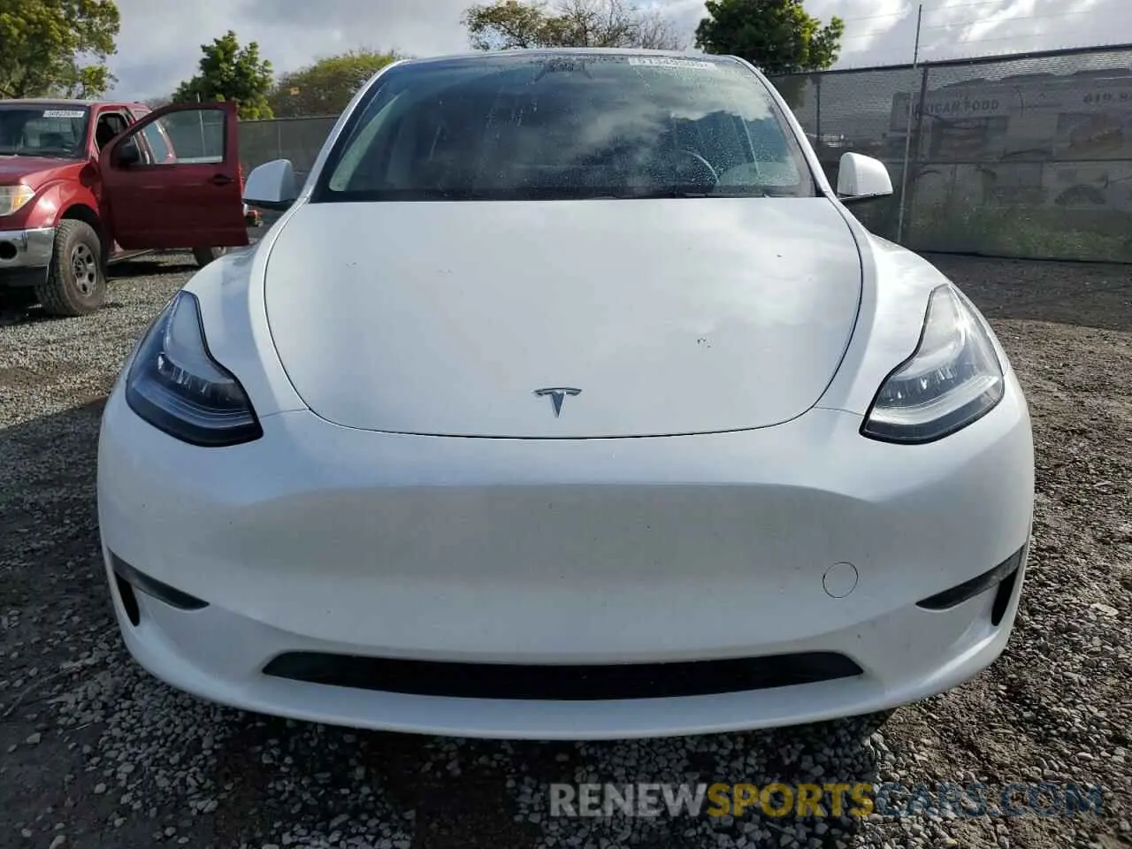 5 Photograph of a damaged car 7SAYGDEE0PA037829 TESLA MODEL Y 2023