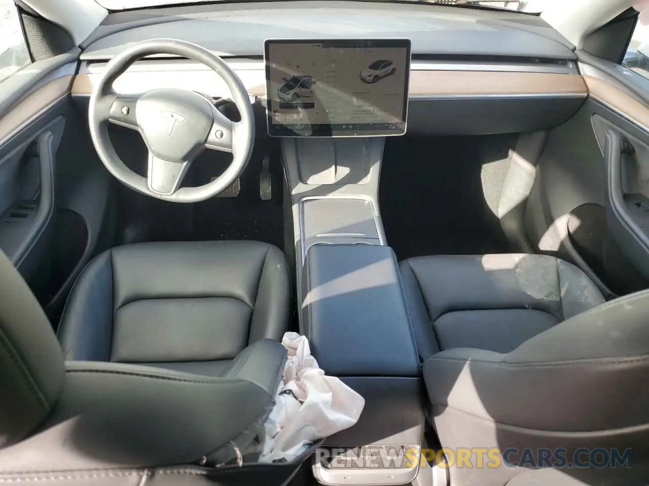 8 Photograph of a damaged car 7SAYGDEE0PA037829 TESLA MODEL Y 2023