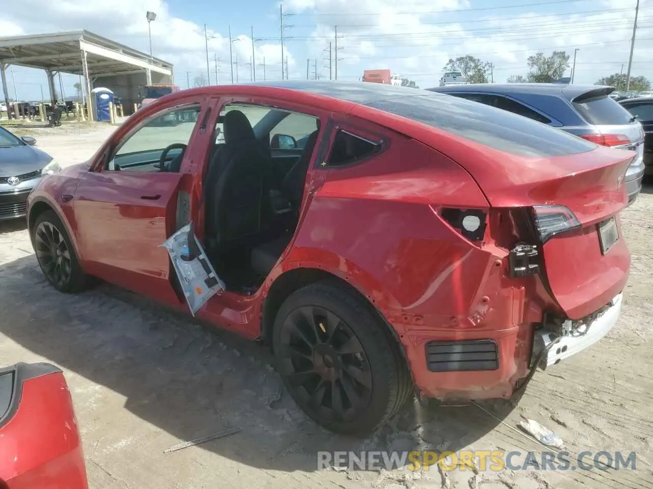 2 Photograph of a damaged car 7SAYGDEE0PA051147 TESLA MODEL Y 2023